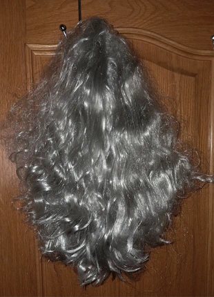 Cabeleira de Fantasia, marca: Nuova Rio, estado: Muito bom, €2.20, €3.01 inclui Proteção do Comprador