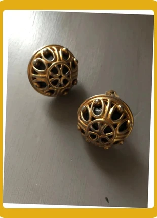 Boucle d'oreille clips ronde en acier doré, état: Très bon état, 12,00 €, 13,30 € Protection acheteurs (Pro) incluse