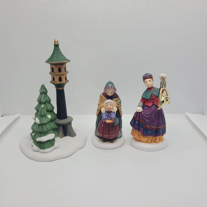 Dept 56 Twelve Days of Dickens’ II Two Turtle Doves Christmas Figurines #58360 1