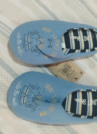 Pantuflas 28 Unit, merk: Unit, staat: Nieuw zonder prijskaartje, maat: 28, € 4,00, € 4,90 inclusief Kopersbescherming