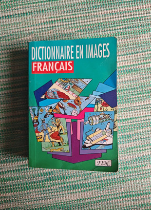 Obrázek k inzerátu: Dictionnaire en images