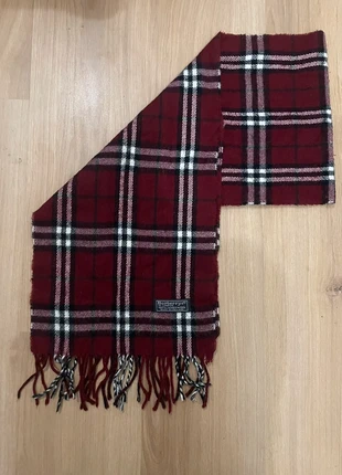 Écharpe burburry bordeaux très bonne état, brand: Burberry, condition: Very good, €40.00, €42.70 includes Buyer Protection