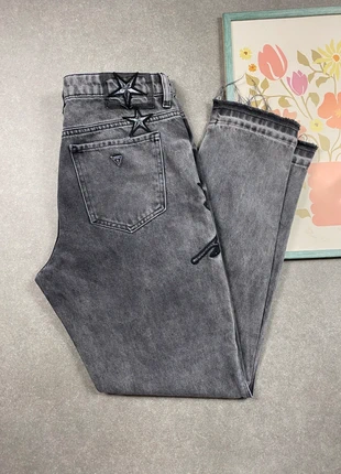 Jean Guess Broderies originales roses et étoiles, brand: GUESS, condition: Very good, size: S / 36 / 8, €29.00, €31.15 includes Buyer Protection Pro
