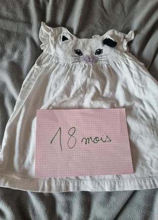 Robe velours 18 mois, marca: Kitchoun, estado: Muito bom, tamanho: 12-18 meses / 80 cm, €1.00, €1.75 inclui Proteção do Comprador
