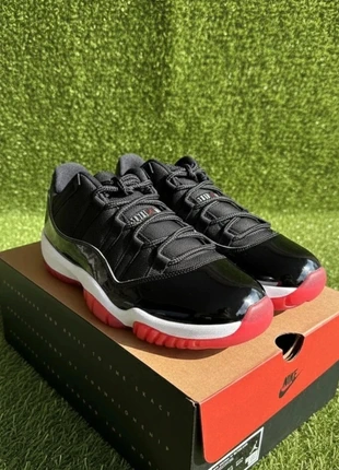 Jordan 11 Retro Low Bred | Size 43 | New, marque: Jordan, état: Neuf avec étiquette, taille: 43, 183,30 €, 193,17 € Protection acheteurs incluse