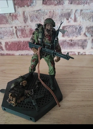 : 🔥 Soldat Zombie – Le survivant que même la mort n’a pas arrêté ! 💀, marca: McFarlane, estado: Nuevo sin etiquetas, 25,00 €, 26,95 € Protección al comprador incluida