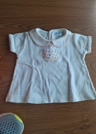 T shirt jacardi 3 M, brand: Jacadi, condizioni: Buone, taglia: 1-3 mesi / 56 cm, €3.00, €3.85 include la Protezione acquisti