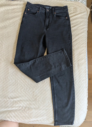 Jean mom noir, marca: Stradivarius, estado: Muito bom, tamanho: M / 38 / 10, €12.00, €13.30 inclui Proteção do Comprador