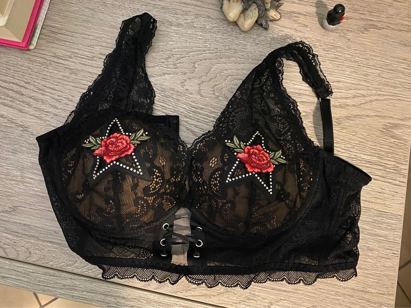 Reggiseno in pizzo intimissimi edizione limitata Vinted