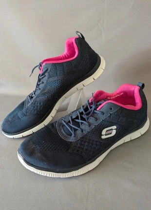 Baskets Skechers marine & rose femme pointure 41, marke: Skechers, zustand: Gut, größe: 41, 16,00 €, 17,50 € beinhaltet Vinted-Käuferschutz Pro