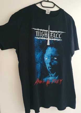 T-Shirt Nightfall L, brand: Gildan, condizioni: Ottime, taglia: L, €12.00, €13.30 include la Protezione acquisti