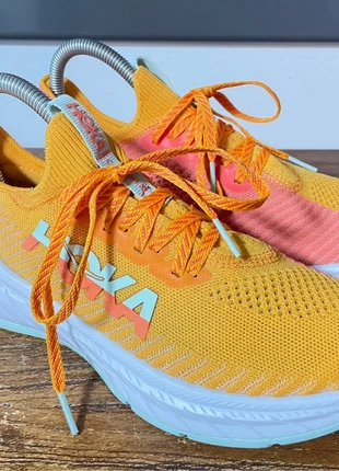 Hoka One One Carbon X3 Women’s Running Shoes Yellow/Coral EU 37⅓ (US 6B), marca: Hoka, estado: Muito bom, tamanho: 37.5, €84.00, €88.90 inclui Proteção do Comprador