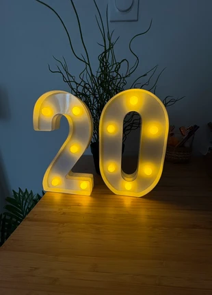 Chiffres décorative, marque: Amazon, état: Neuf sans étiquette, 12,00 €, 13,30 € Protection acheteurs incluse