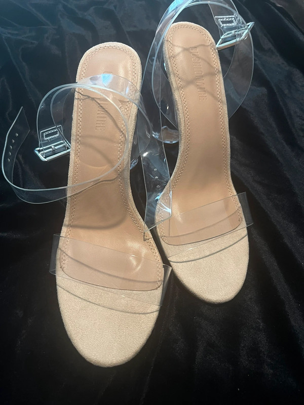 NWOT Cushionaire Clear Sandal Size 8.5M with Wrap around Ankle Strap 1