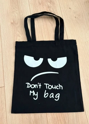 Totebag Don’t touch my bag, état: Très bon état, 10,00 €, 11,20 € Protection acheteurs (Pro) incluse