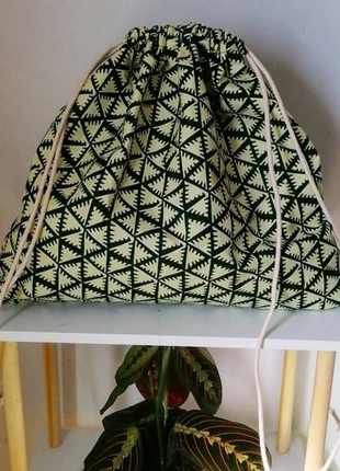 African wax fabric drawstring bag , marca: Handmade, estado: Novo sem etiquetas, €12.00, €13.30 inclui Proteção do Comprador
