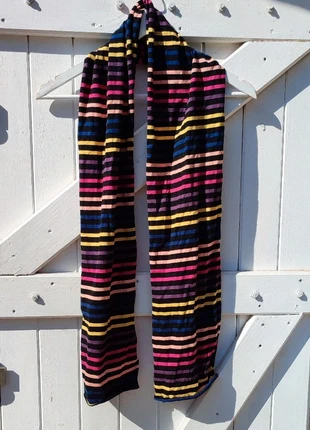 Écharpe rayée colorée, marque: Little Marcel, état: Très bon état, 8,00 €, 9,10 € Protection acheteurs incluse