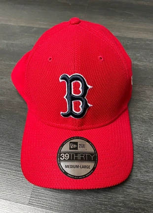 New Era Cap red, marke: New Era, zustand: Neu, größe: L, 10,00 €, 11,20 € inklusive Vinted-Käuferschutz