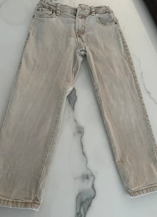 Stonewashed beige spijkerbroek, marque: Zara, état: Bon état, taille: 6 ans / 116 cm, 4,00 €, 4,90 € Protection acheteurs incluse