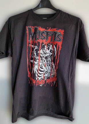 T-shirt nera | Misfits, marque: nobrand, état: Très bon état, taille: L, 13,00 €, 14,35 € Protection acheteurs (Pro) incluse