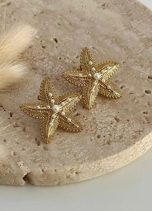Boucles d’oreilles dorées acier inoxydable forme étoile de mer et perles blanches nacrées, brand: Boutique Parisienne, condition: Very good, €24.00, €25.90 includes Buyer Protection Pro