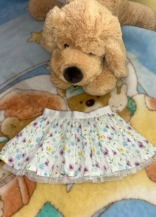 Falda de flores con tul T 1 año, merk: TEX, staat: Heel goed, maat: 9-12 maanden / 74 cm, € 2,50, € 3,33 inclusief Kopersbescherming