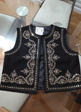 Chaleco negro boho con bordado dorado | Nuevo con etiqueta Talla S, marque: Local, état: Neuf avec étiquette, taille: S / 36 / 8, 9,00 €, 10,15 € Protection acheteurs incluse