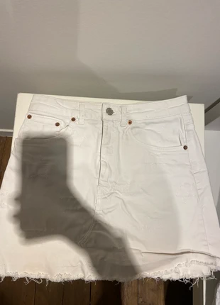 Wit jeans rokje, marque: Zara, état: Très bon état, taille: S / 36 / 8, 7,00 €, 8,05 € Protection acheteurs incluse