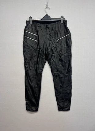 Black Faux Leather Moto Pants – Zipper Detail – Elastic Waist, brand: no lable, condition: Very good, size: M / UK 12-14, £9.99, £11.19 includes Buyer Protection