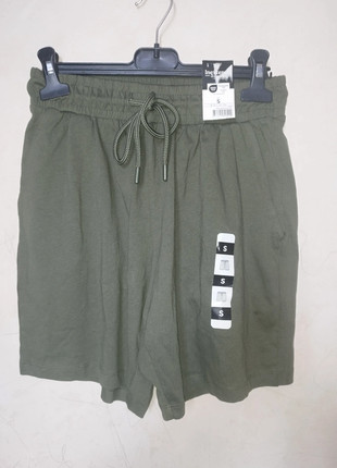 Short 2 poches, marque: In Extenso, état: Neuf avec étiquette, taille: S, 9,00 €, 10,15 € Protection acheteurs (Pro) incluse