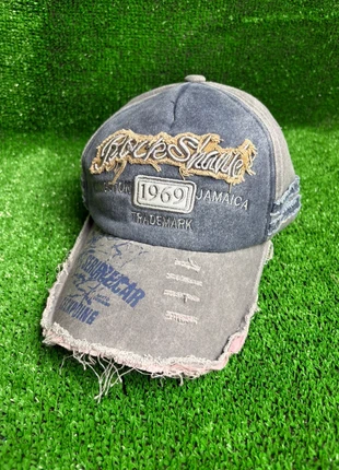 Casquette Bleu et Grise effet usé Y2K style vintage, brand: y2k, condizioni: Ottime, taglia: Taglia unica, €10.00, €11.20 include la Protezione acquisti