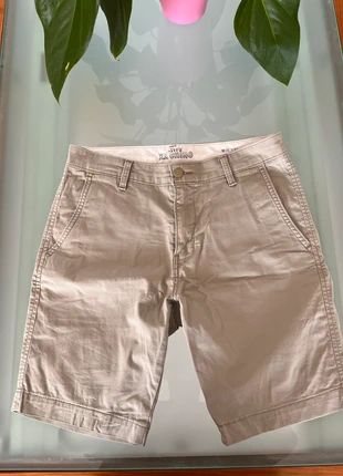 Short Levi’s, marca: Levi's, estado: Muy bueno, tamaño: W30 | ES 40, 20,00 €, 21,70 € Protección al comprador incluida