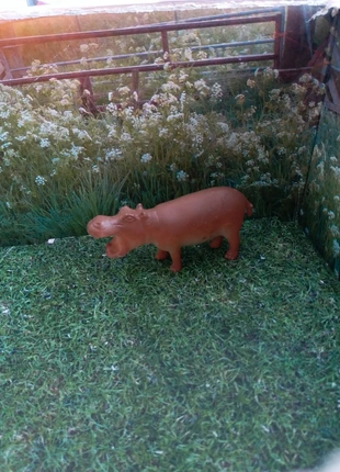 Nijlpaard Figuur, staat: Heel goed, € 1,00, € 1,75 inclusief Kopersbescherming