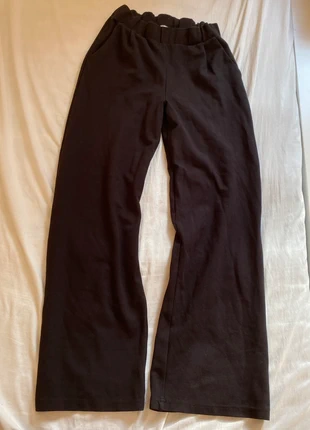 Pantalón ancho negro de Name It talla 13 años, brand: Name It, condizioni: Ottime, taglia: 13 anni / 158 cm, €2.00, €2.80 include la Protezione acquisti