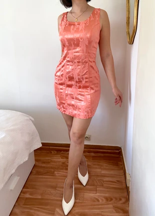 Robe rose satinée près du corps moulante Vintage , brand: Vintage, condition: Good, size: S / 36 / 8, €15.00, €16.45 includes Buyer Protection