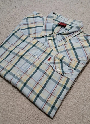 Chemise Levis XXL Red Tabe Vintage Retro Old Money Habillé, marke: Levi Strauss & Co., zustand: Sehr gut, größe: XXL / 44 / 16, 25,00 €, 26,95 € beinhaltet Vinted-Käuferschutz Pro