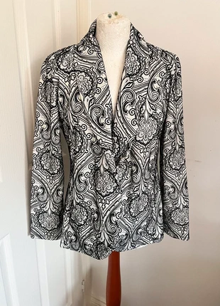 White/black Devore paisley patterned statement blazer jacket, condition: Very good, size: M / UK 12-14, £5.00, £5.95 includes Buyer Protection Pro