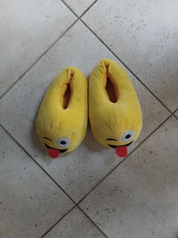 Pantoufles emoji smiley - SHOPIBEST