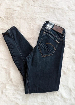 👖 Jeans Femme - Marque G-Star Raw - Taille W24L28 / 34fr - Couleur Bleu Marine, merk: G-Star, staat: Heel goed, maat: XS / 34 / 6, € 29,99, € 32,19 inclusief Kopersbescherming Pro