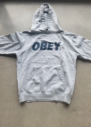 Pull sweat capuche Obey taille S gris, marque: Obey, état: Satisfaisant, taille: S, 5,00 €, 5,95 € Protection acheteurs incluse