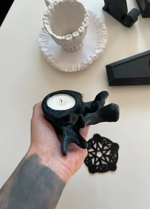 Spine candle holder, marca: Eternal Scream, estado: Nuevo sin etiquetas, 6,00 €, 7,00 € Protección al comprador Pro incluida