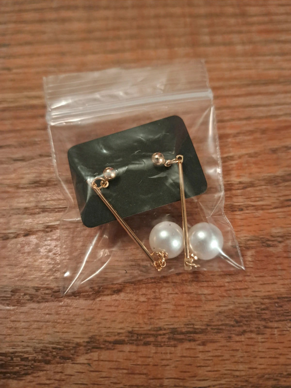 Gold earrings with pearls 4