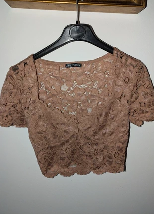 Top pizzo Zara, brand: Zara, condizioni: Nuovo senza cartellino, taglia: M / IT 42 / EU 38, €5.00, €5.95 include la Protezione acquisti