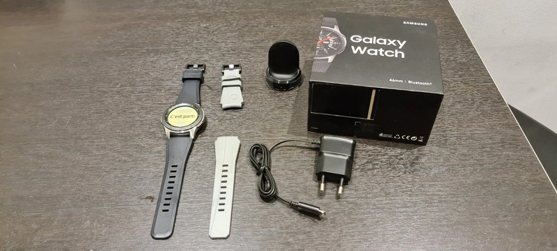 Montre connect e Samsung Galaxy Watch 46 mm