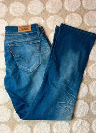 Jean Levi’s 470 Straight Fit, merk: Levi's, staat: Heel goed, maat: W32 | FR 42, € 25,00, € 26,95 inclusief Kopersbescherming