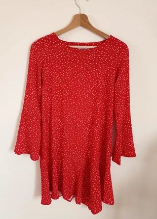 Robe rouge étoiles , merk: Pull & Bear, staat: Nieuw zonder prijskaartje, maat: S / 36 / 8, € 4,00, € 4,90 inclusief Kopersbescherming