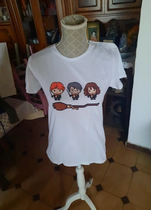 T-shirt harry potter, marque: Harry Potter, état: Neuf sans étiquette, taille: M / 38 / 10, 7,00 €, 8,05 € Protection acheteurs incluse