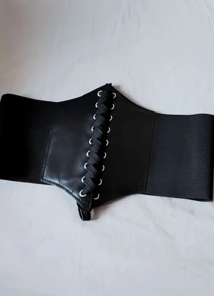 Corset noir accessoire oeillets, état: Neuf sans étiquette, taille: Ajustable, 10,99 €, 12,24 € Protection acheteurs incluse