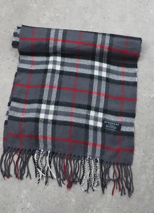 Echarpe Burberry grise en laine homme/femme logo brodé, marque: Burberry, état: Très bon état, 30,00 €, 32,20 € Protection acheteurs (Pro) incluse