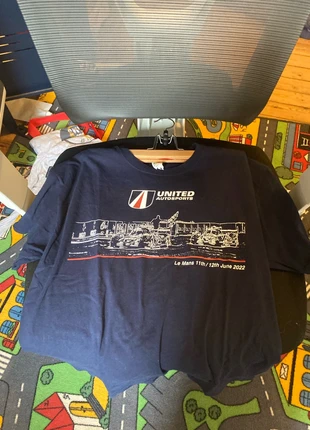 T-shirt United, Autosport, 24 heures du Mans, marke: Fruit of the Loom, zustand: Neu, größe: L, 20,00 €, 21,70 € inklusive Vinted-Käuferschutz
